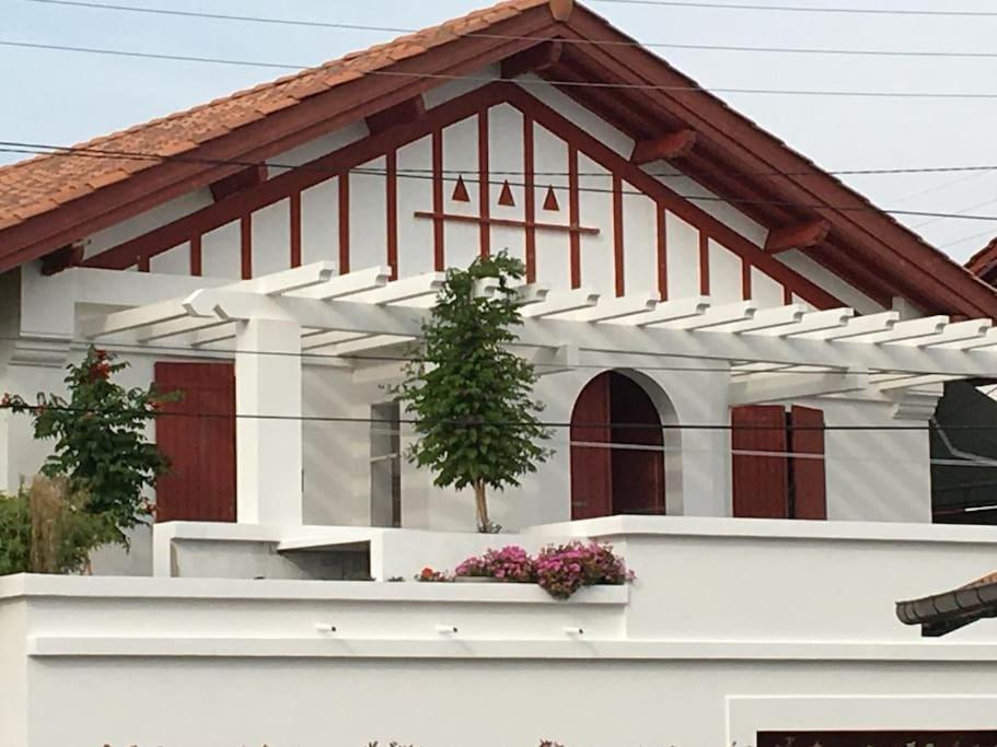 Appartement En Rez De Jardin Ciboure Buitenkant foto